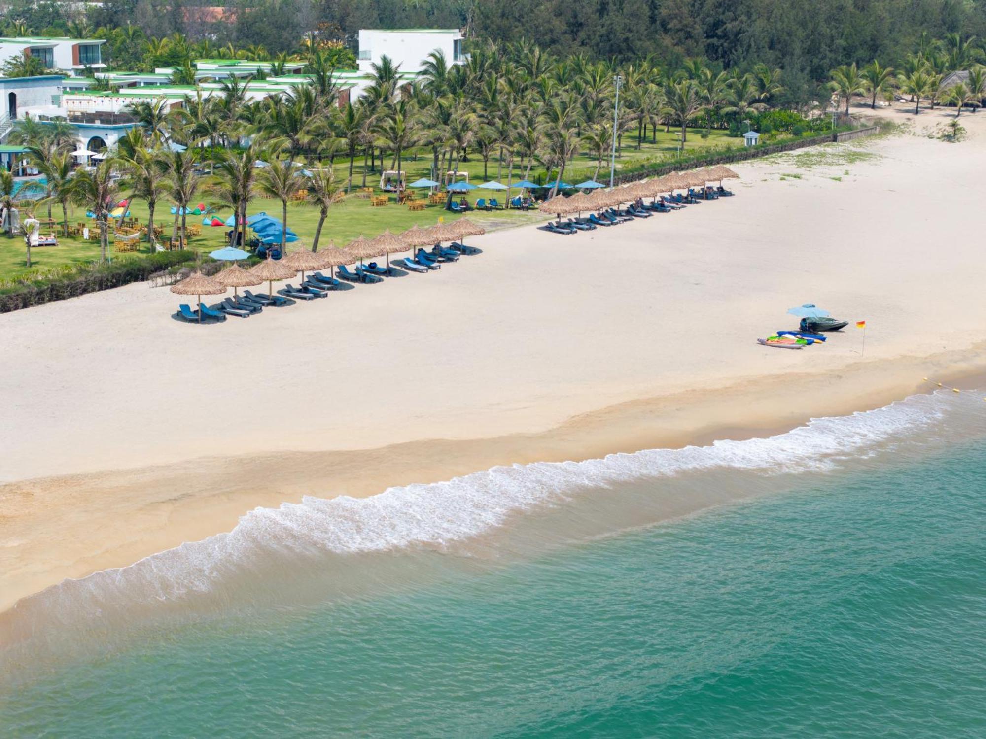 Wyndham Hoi An Royal Beachfront Resort & Villas Ngoại thất bức ảnh