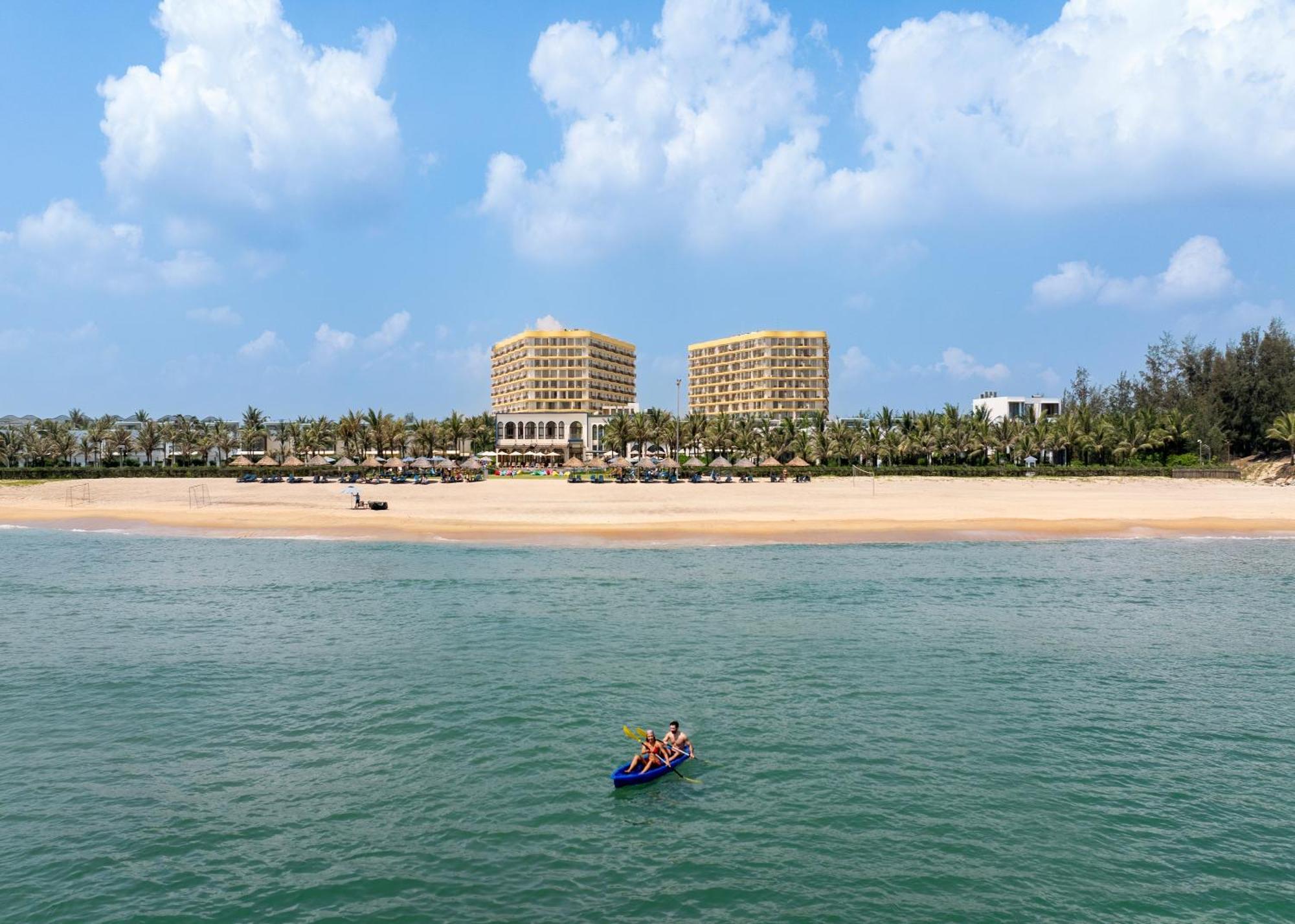Wyndham Hoi An Royal Beachfront Resort & Villas Ngoại thất bức ảnh